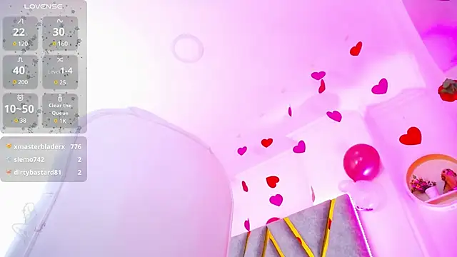 Snapshot of SussanHottye1_ chatting on February 2025 01:06:01 PM SussanHottye1 online show from February 2025 01:06:01 PM