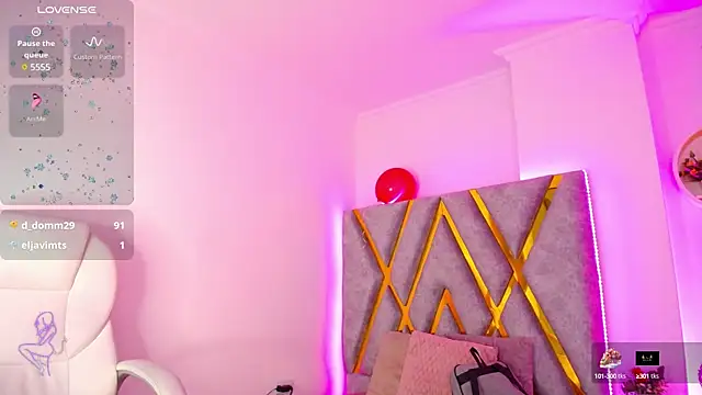 Snapshot of SussanHottye1_ chatting on February 2025 02:21:01 PM SussanHottye1 online show from February 2025 02:21:01 PM