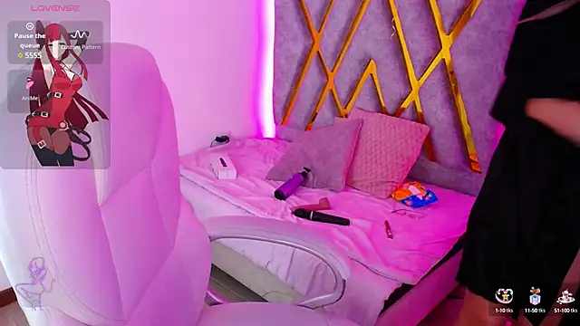 Snapshot of SussanHottye1_ chatting on March 2025 02:12:01 PM SussanHottye1 online show from March 2025 02:12:01 PM