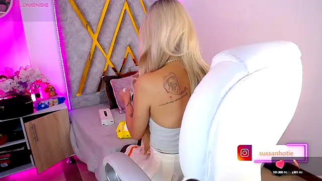 Snapshot of SussanHottye1_ chatting on October 2025 10:56:01 AM SussanHottye1 online show from October 2025 10:56:01 AM