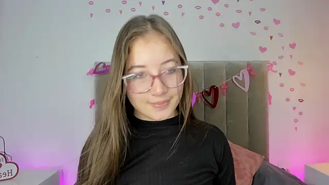 Snapshot of Dahlia_Rousse chatting on March 2025 11:22:01 PM Dahlia Rousse online show from March 2025 11:22:01 PM