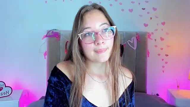 Snapshot of Dahlia_Rousse chatting on March 2025 06:00:02 AM Dahlia Rousse online show from March 2025 06:00:02 AM