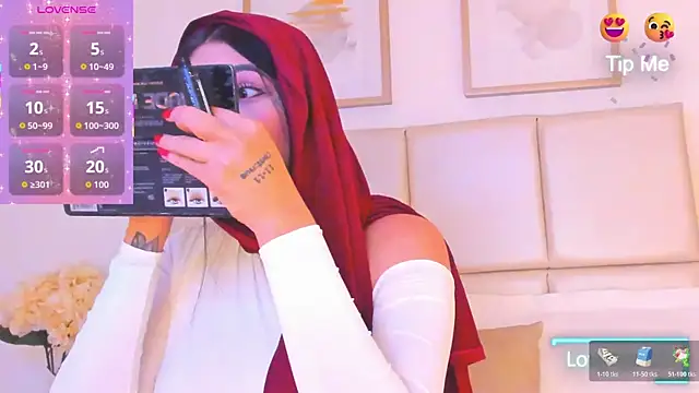 taylorsmiiith  online show from March 2026 07:11:01 PM