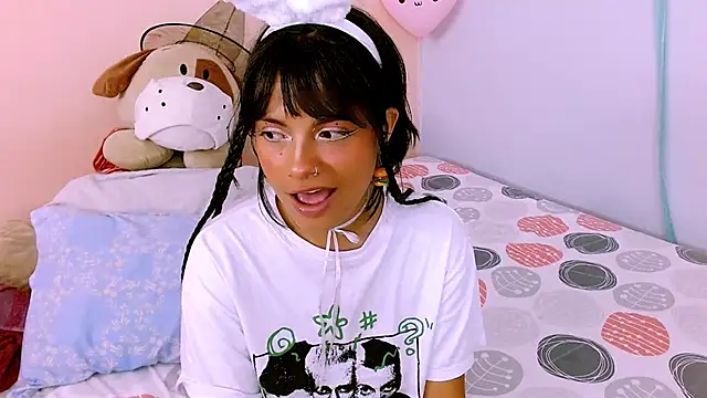 Mattilda 18 online show from March 2025 11:22:01 PM