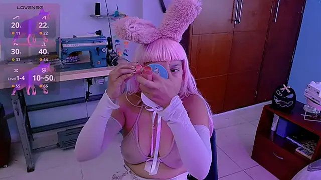 Mattilda 18 online show from October 2025 09:14:02 PM