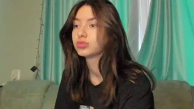 honey love honeyy online show from January 2025 01:00:02 PM