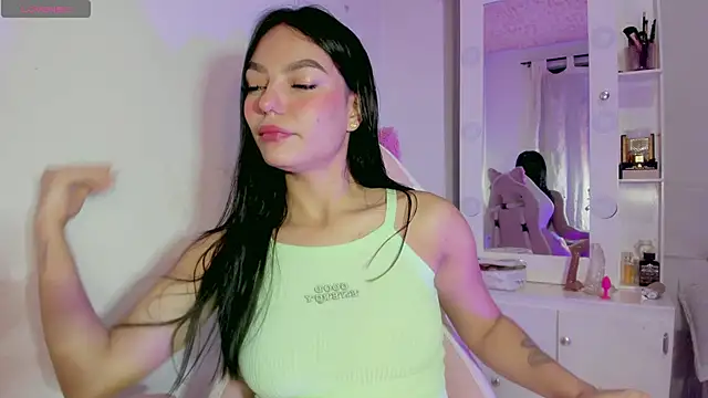 Snapshot of Alana_ponsee chatting on March 2025 06:27:01 AM Alana ponsee online show from March 2025 06:27:01 AM