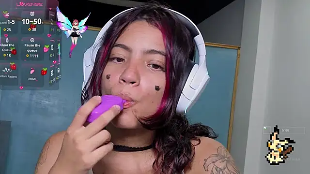 Lovelyamyy online show from September 2025 03:51:01 AM