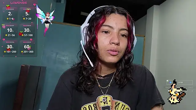 Lovelyamyy online show from October 2025 04:40:02 PM