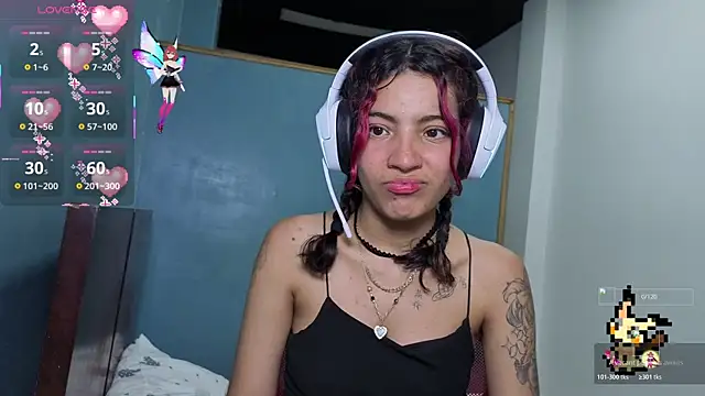 Lovelyamyy online show from October 2025 04:13:01 AM