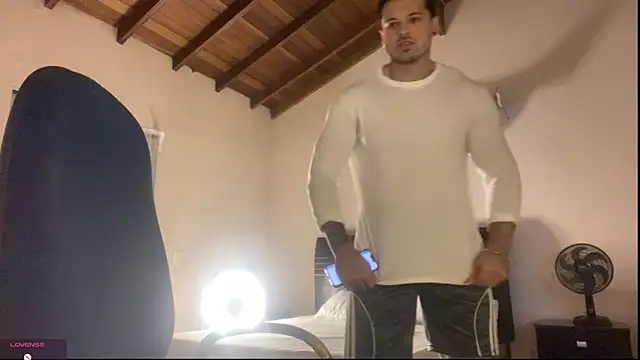 Lucasfit24 online show from May 2026 12:41:02 AM