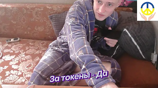 Snapshot of johnny_positive chatting on February 2025 02:00:02 PM johnny positive online show from February 2025 02:00:02 PM