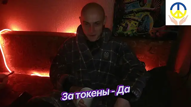 Snapshot of johnny_positive chatting on February 2025 12:32:02 AM johnny positive online show from February 2025 12:32:02 AM