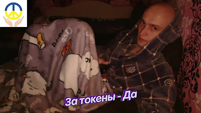 Snapshot of johnny_positive chatting on February 2025 03:05:02 PM johnny positive online show from February 2025 03:05:02 PM