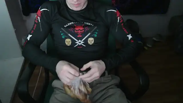 Snapshot of johnny_positive chatting on September 2025 03:49:02 PM johnny positive online show from September 2025 03:49:02 PM