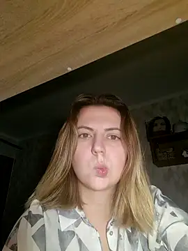 Snapshot of Melenka chatting on January 2025 10:22:02 PM Melenka online show from January 2025 10:22:02 PM