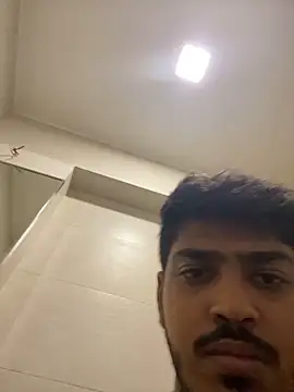 Snapshot of cute_modell chatting on October 2025 04:42:01 PM cute modell online show from October 2025 04:42:01 PM