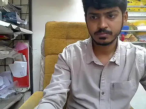 Snapshot of cute_modell chatting on November 2025 06:57:01 AM cute modell online show from November 2025 06:57:01 AM