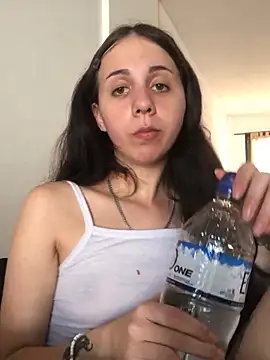 w4xxita online show from January 2025 07:56:01 PM