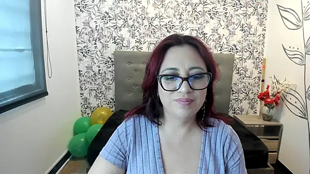 Snapshot of Victoria_Adamns chatting on March 2025 02:42:02 PM Victoria Adamns online show from March 2025 02:42:02 PM