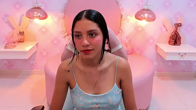 KAHTY JONES online show from January 2025 07:20:01 PM