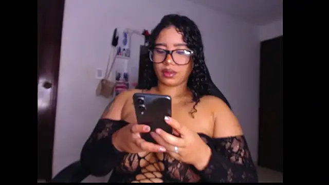 leslycarsson online show from November 2025 01:00:01 AM