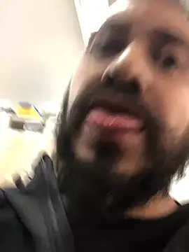 leonardohot1987 online show from February 2025 05:07:01 PM