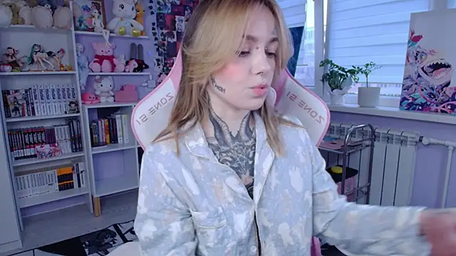 Catharsisi online show from October 2025 01:55:02 PM