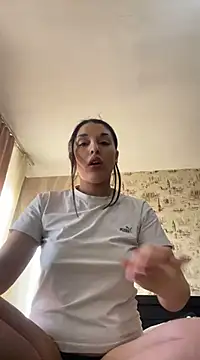 Rosanna Rennie online show from February 2025 01:10:02 PM