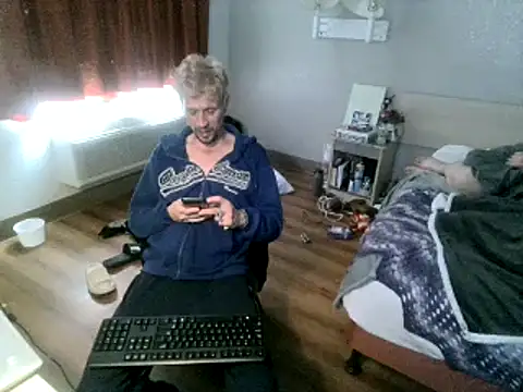 AQuickPhyx online show from February 2025 04:36:02 PM