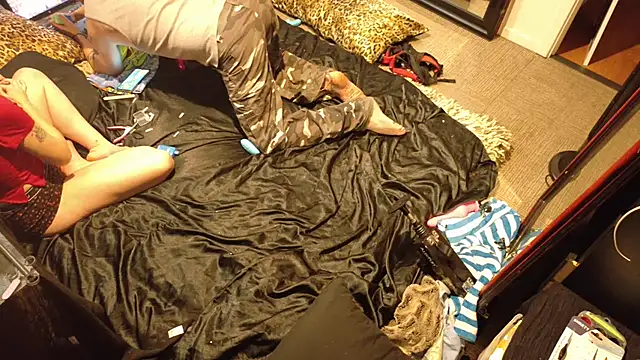 AQuickPhyx online show from April 2026 07:39:01 AM