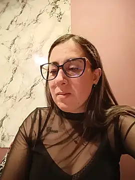 Snapshot of CHARLOTTE_1711 chatting on June 2026 03:04:01 AM CHARLOTTE 1711 online show from June 2026 03:04:01 AM