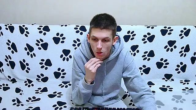 Snapshot of Lester_Broo chatting on May 2026 09:30:02 PM Lester Broo online show from May 2026 09:30:02 PM
