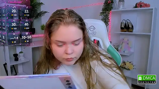 Erica  Alta online show from November 2025 07:11:02 AM