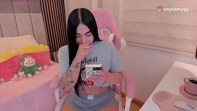 Snapshot of tamy_xoo chatting on October 2025 04:17:02 PM tamy xoo online show from October 2025 04:17:02 PM