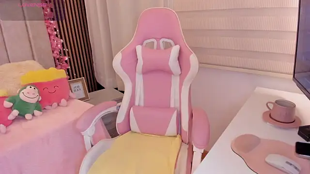 Snapshot of tamy_xoo chatting on November 2025 07:45:02 PM tamy xoo online show from November 2025 07:45:02 PM