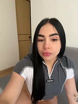 tamy xoo online show from November 2025 04:44:01 PM