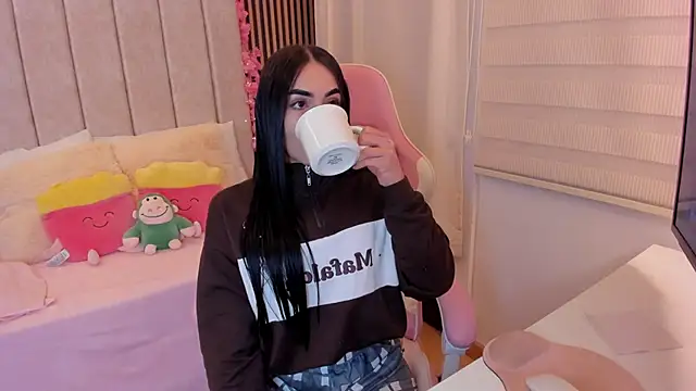 tamy xoo online show from March 2026 08:12:01 PM