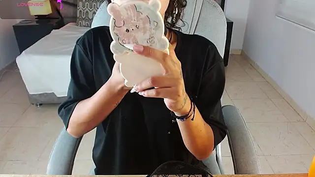 ilitzy cardona online show from September 2025 07:30:01 PM