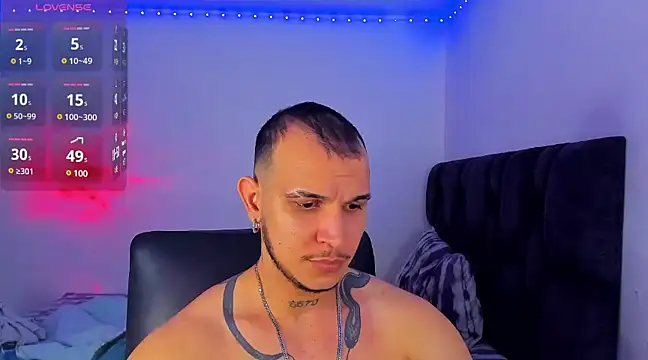 austinoficial online show from February 2025 11:30:02 PM