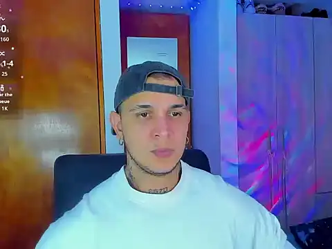 austinoficial online show from September 2025 11:37:02 PM