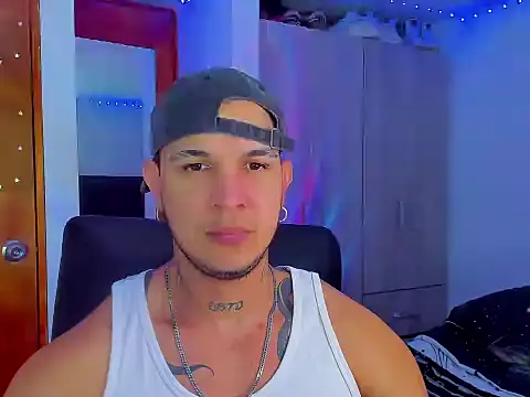 austinoficial online show from September 2025 09:04:02 PM