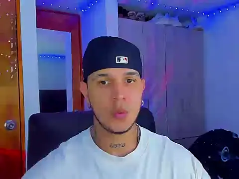 austinoficial online show from September 2025 11:15:01 PM