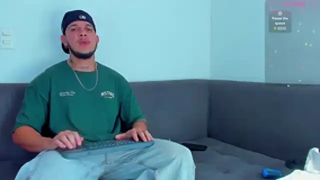 austinoficial online show from October 2025 08:20:02 PM