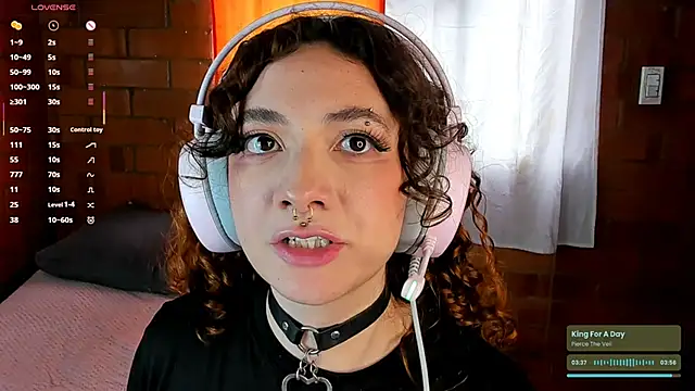 Annycolin  online show from March 2025 08:11:02 PM