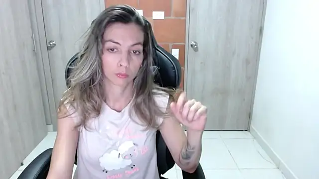 Princezzlove3 online show from March 2025 11:27:02 PM