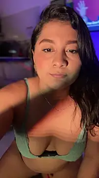 saraa franco  online show from October 2025 03:52:02 AM