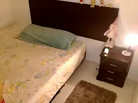 Snapshot of Aurrorasweet chatting on February 2025 02:51:02 AM Aurrorasweet online show from February 2025 02:51:02 AM