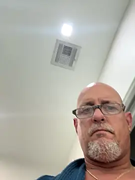 carlospingalinda online show from September 2025 09:37:01 PM