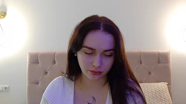Snapshot of Lilliana_Moon chatting on January 2025 08:39:02 AM Lilliana Moon online show from January 2025 08:39:02 AM